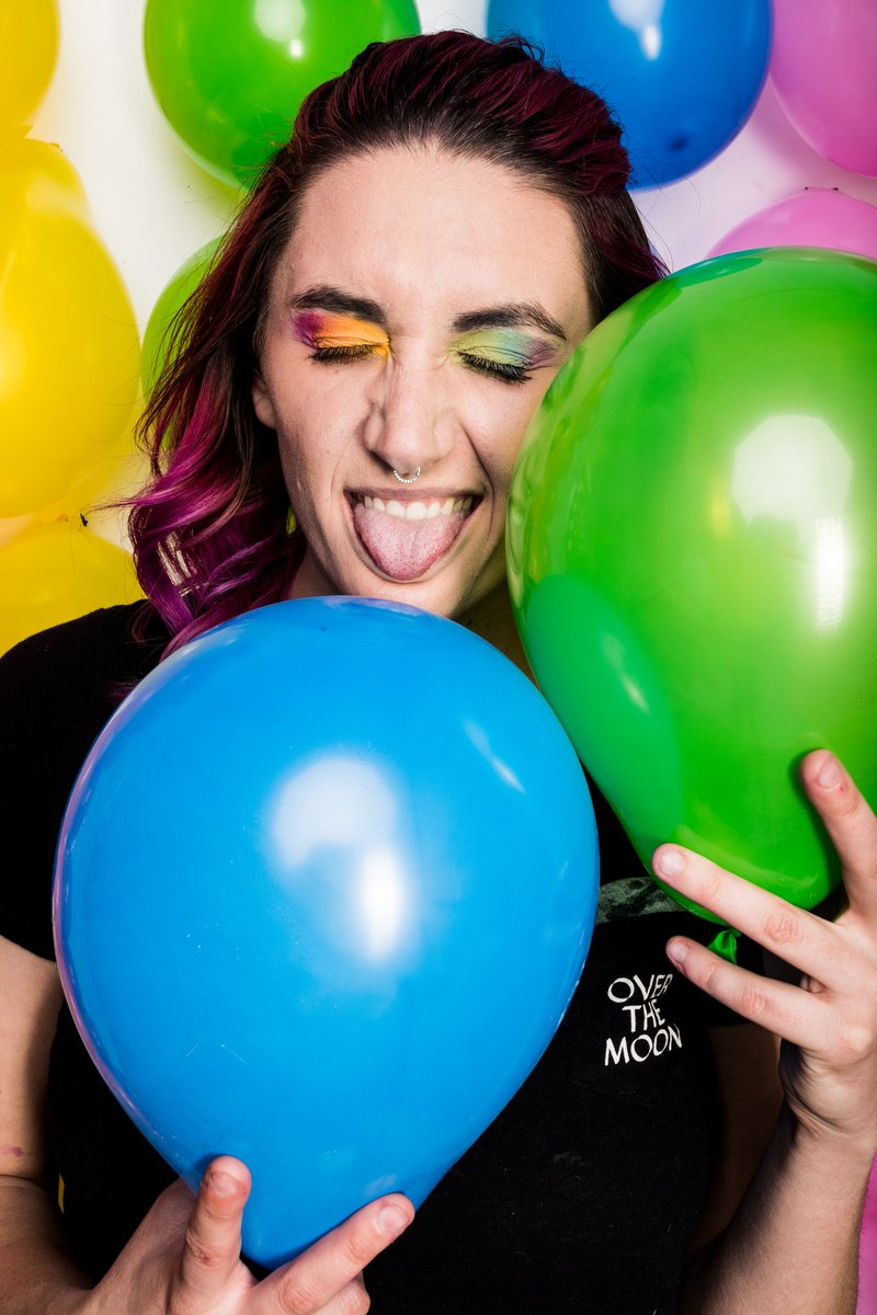 tough_ashley's tweet image. I fall somewhere in the curve of the rainbow 🌈 😘👭👫🧑‍🤝‍🧑