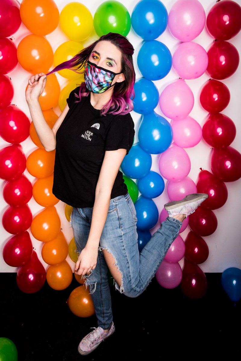 tough_ashley's tweet image. I fall somewhere in the curve of the rainbow 🌈 😘👭👫🧑‍🤝‍🧑