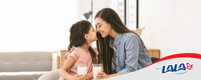 En diferentes etapas de la vida para la mujer, los lácteos tienen un papel indispensable debido a su calidad nutricional, ya que aporta proteínas de alto valor biológico, calcio, vitamina D y B. 👧🏻👩🏻‍🎓🤱🏽🦸🏻‍♀️ #TipNutricional #DiaInternacionalDeLaMujer