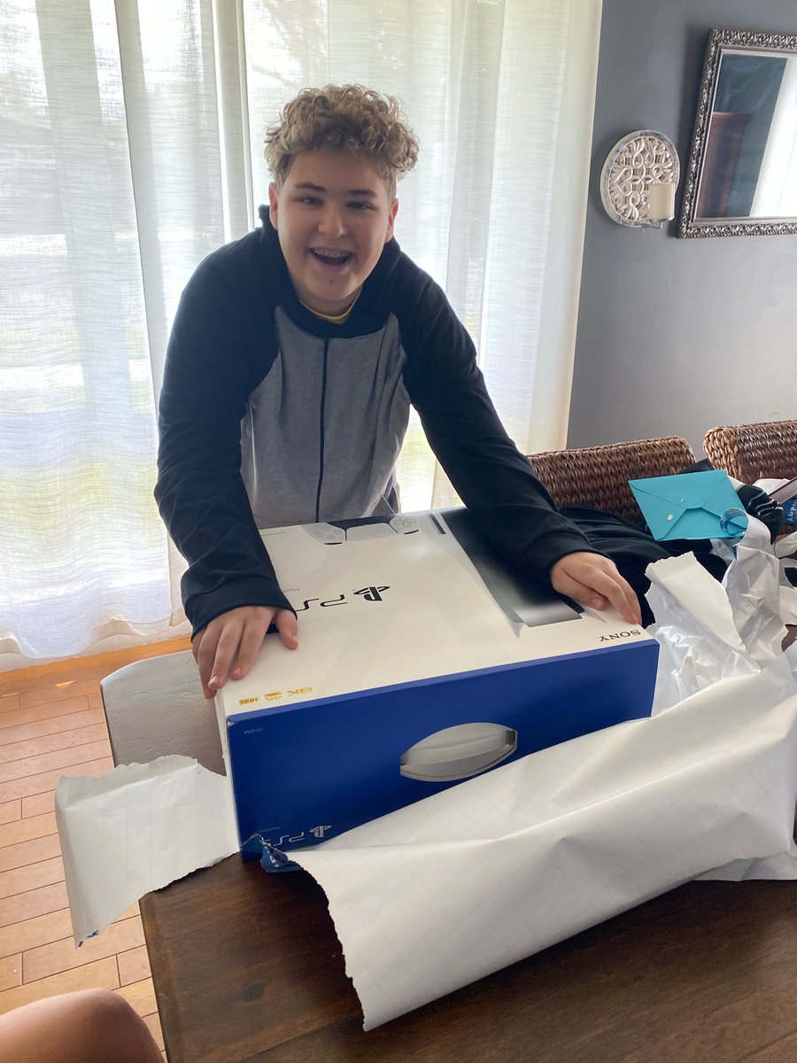 LisaShandy's tweet image. Thank you so much @mattswider for the amazing heads up on the PS5 @Target restock! My sons 13th birthday is today and it was such a great one because of this!! Hit it up at 4:45 AM just like you said to! 🙌🏼🎂🎉