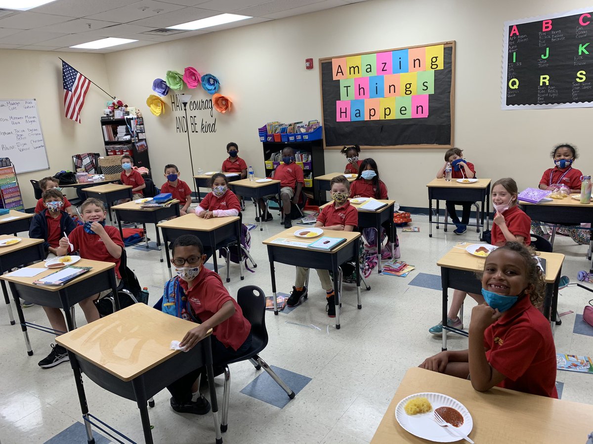 palms_west's tweet photo. 1st grade enjoyed Spaghetti squash they grew in the garden #palmswestcharter #csusaproud #WhereGreatHappens  #growingleaders  #oneteamonefight #homelearning https://t.co/xUXNboQB2f