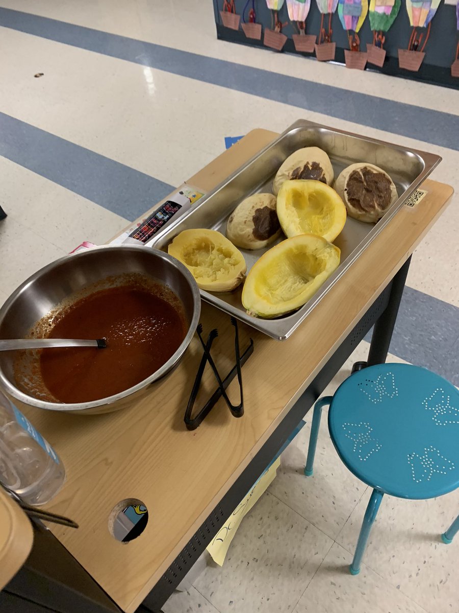 palms_west's tweet photo. 1st grade enjoyed Spaghetti squash they grew in the garden #palmswestcharter #csusaproud #WhereGreatHappens  #growingleaders  #oneteamonefight #homelearning https://t.co/xUXNboQB2f