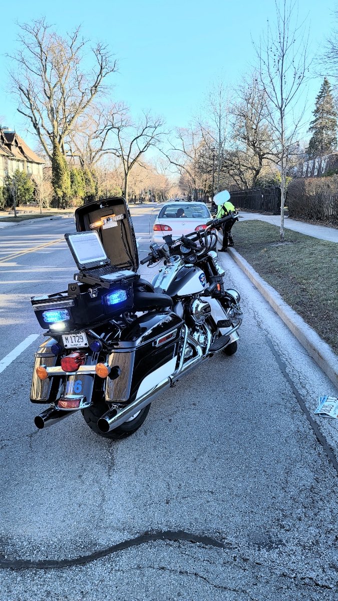 EvanstonPD's tweet photo. EPD continues to monitor Ridge for aggressive driving and speeding. #ASaferRidge https://t.co/YUZGzQPl7g