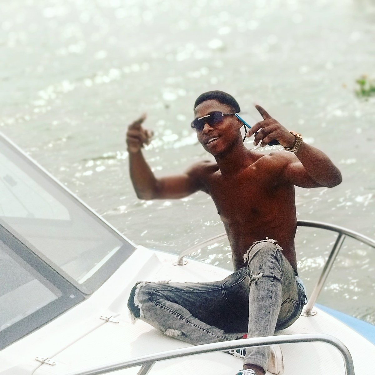 kisscollins123's tweet photo. Carry go by 💥SKICY💥 DROPPING SOON......They said O.B.O AND DONJAZZY CANT SIGN ME ...BABA SHAME THEM......🙏🙏🙏🙏🙏#DONJAZZY #davidobylaycon #Davido #ibejulekki #LayconNewSingles #Laycon Big Brother Naija https://t.co/d8TDFKLUaY