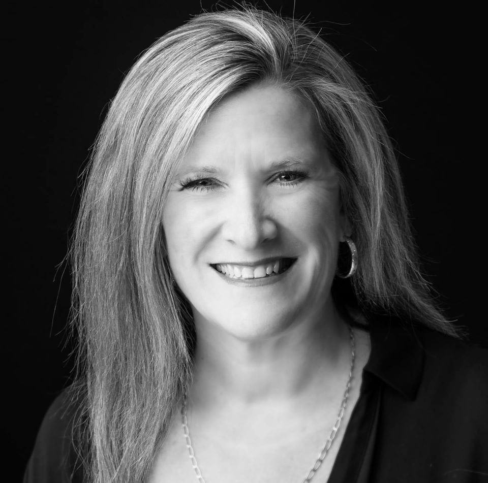 rosebrampton's tweet photo. Today's #IWD feature is one of our co-presenters, Sharon Vandrish of @BMT_Brampton.

Sharon is a very familiar face in the Brampton arts community. Learn more about her work here:
https://t.co/bVqwsBijxM https://t.co/ZROFDEhDK4