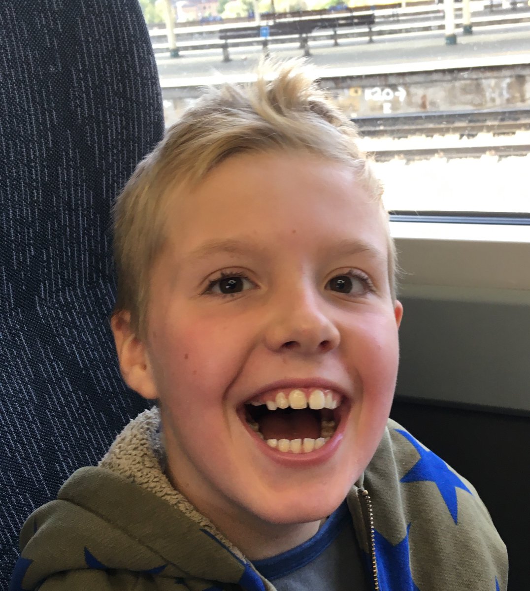 Simon Sewart tweet media