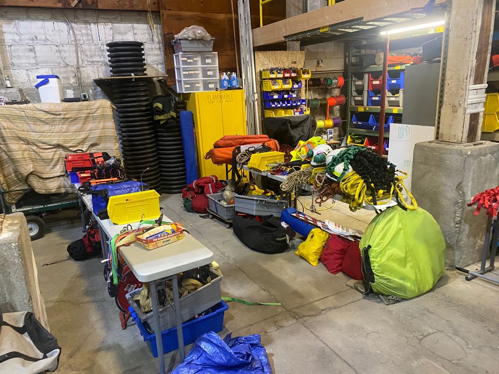 CapTechRescue's tweet image. We’ve been spending time this week to up for another work van and getting ready to retire one. 

Plus spent some time playing around with some rigging in the shop for a standby rescue of a horizontal entry into a large vertical space, with little structural anchor points.