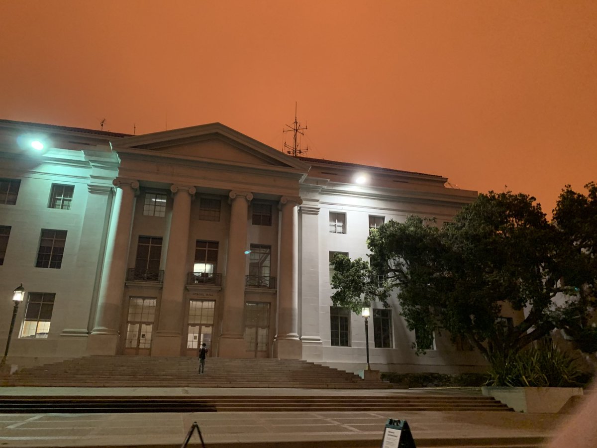 mytinycuties's tweet image. My favorite memory at Berkeley is that one orange sky day, which coincided on the first day of dilation and BIO in preclinic! You never forget your first retina 😌 #BigGive #CalBigGive #BerkeleyOptometry