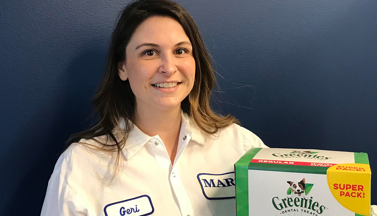 MarsPetcareUS's tweet photo. #MeetMars "I've worked in pet care manufacturing for 16 years and been part of the Mars family for four. Now I'm plant manager at our Kansas City, Missouri, facility, where we make canine @Greenies and other products... ⬇ https://t.co/Ygtq58Gwue