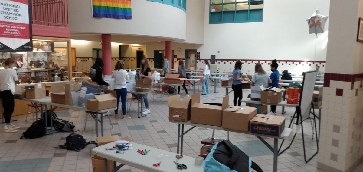 Up with Books drive a huge success!!  Well done Volunteer Club. They'll be accepting books until Monday.  Thanks to those who donated.