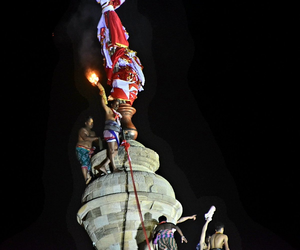 sagarma01399975's tweet image. From Lingaraj Temple

#MahaShivaratri #sagarkumar #LingarajTemple #Bhubaneswar #Odisha