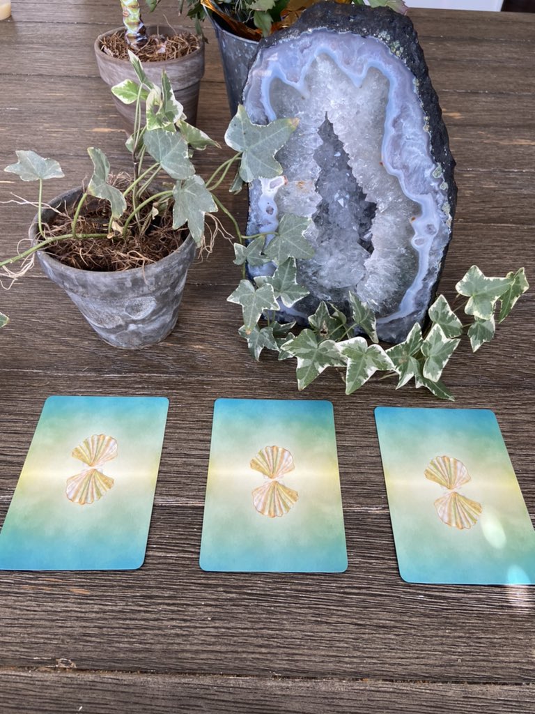 HeatherTarot's tweet photo. Choose a card for a message from the mermaids 🧜‍♀️ ⁣
.⁣
.⁣
.⁣
.⁣
.⁣
#dailyguidance #spiritualguidance #dailyoraclereadings #dailyreading #intuitivereading #spiritual #cardoftheday #111 #tarotcommunity #cardreadings #dailyoracle #tarotonline #spirituality https://t.co/et2jSlmCLo