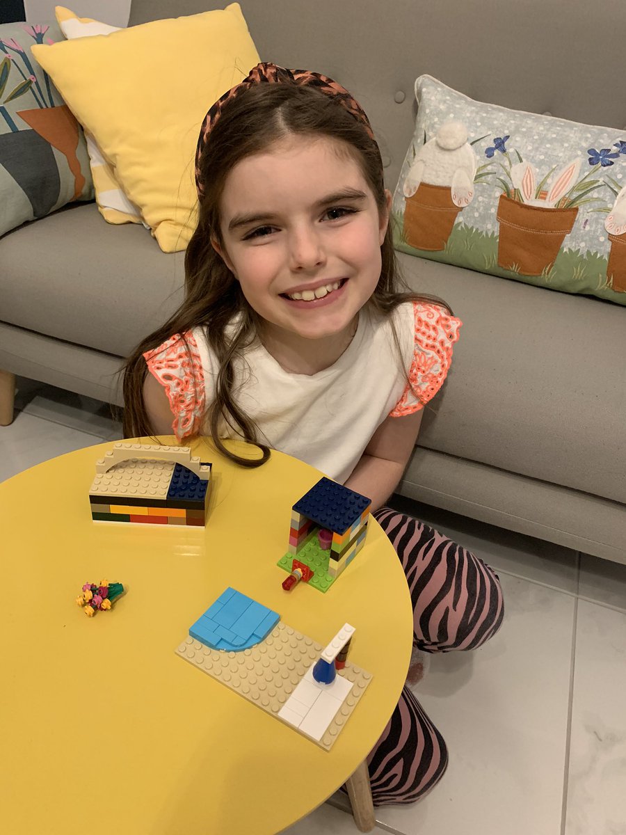 lmcf84's tweet image. @OLM_Primary #OLMSTEM Technology Lego challenge, managed the picnic basket, flowers, swimming pool &amp;amp; bird house. 20 minutes passed quickly!