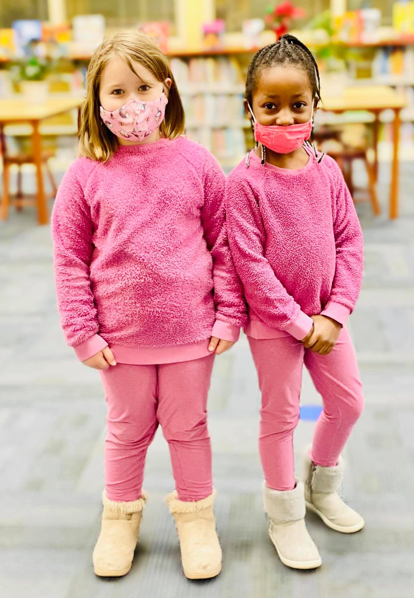 OceanBay_Elem's tweet photo. Today for #ReadAcrossAmericaAtOBE our genre focus was #Nonfiction and students were encouraged “to read a thing or two about something that interests you” and Twin With A Friend #TwinDay #hcslibrarymedia #OBEreads @HCSInfo https://t.co/77LlFHQ1in
