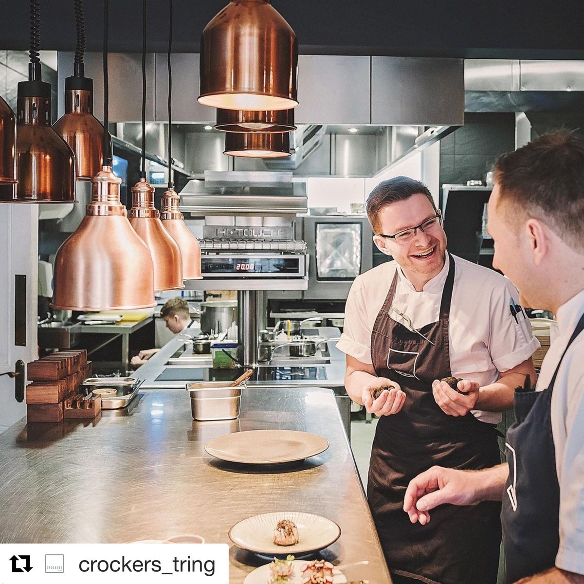 Scott Barnard (@scottabmfc) on Twitter photo I’m looking for a junior sous to join me <a href="/crockers_tring/">Crockers Tring</a> if your interest get in touch! Please rt 👍🏻 I’m looking for a junior sous to join me <a href="/crockers_tring/">Crockers Tring</a> if your interest get in touch! Please rt 👍🏻