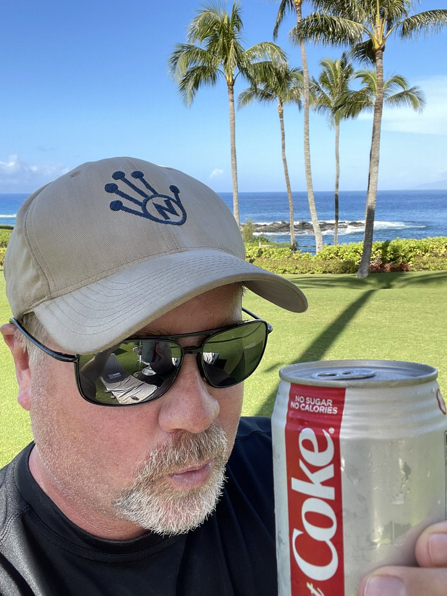 Starting the day off right in Maui with a breakfast DC in honor of <a href="/timanderson87/">Tim Anderson</a>.  Sorry <a href="/gfienberg17/">Geoff Fienberg</a> &amp; <a href="/ThePME/">Pat Mayo</a>.