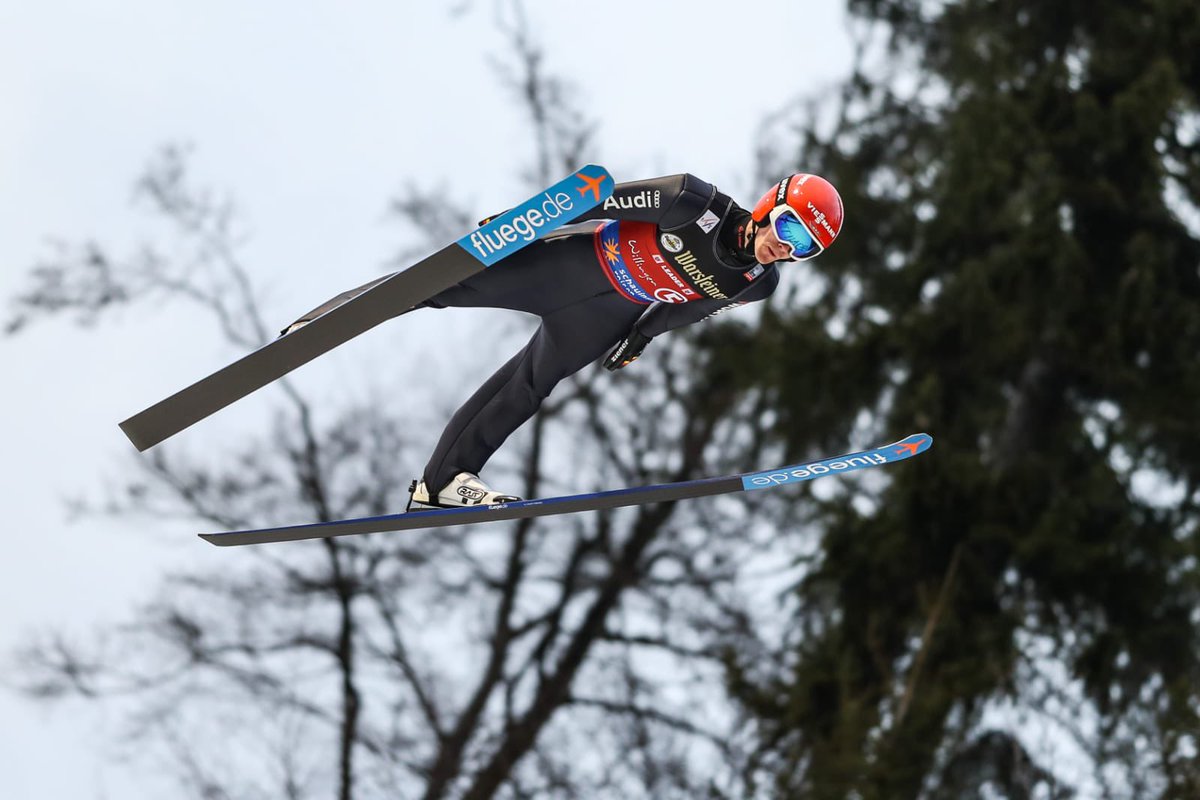 Tolle Nachrichten von unserem SCW-Adler 🦅 Stephan Leyhe 🙌🏻

365 Tage nach seinem Kreuzbandriss ist er zurück auf der Schanze 🤩

Der erste Schritt zum #comeback ist gemacht 💪🏻 
Wir freuen uns mit dir und wünschen alles Gute für den Weg zurück🍀

#stephanleyhe #comebackstronger