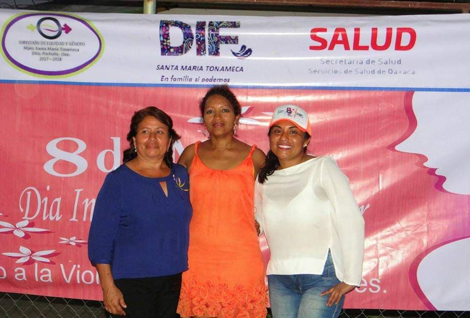 Rosy__Castro's tweet photo. El tiempo pasa muy rápido, hace 2 años ya, en 2019, que tuve la oportunidad de brindar un taller en Santa María Tonameca sobre Derechos Humanos de las mujeres, esto en el marco del #8M. https://t.co/L4G1cS3DOv