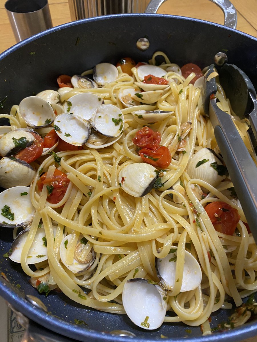 Stephanie Bates tweet media