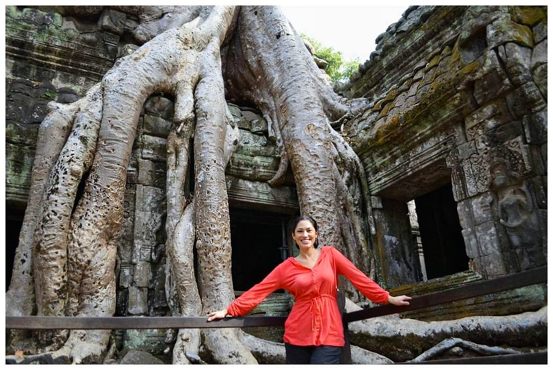 lisa_catara's tweet photo. #throwback
A Bucketlist goal accomplished!!
The incredible #TaProm trees in #AngkorWat , #Cambodia.
Cannot wait to see more of the world!!! https://t.co/L1Vhx89OUn
