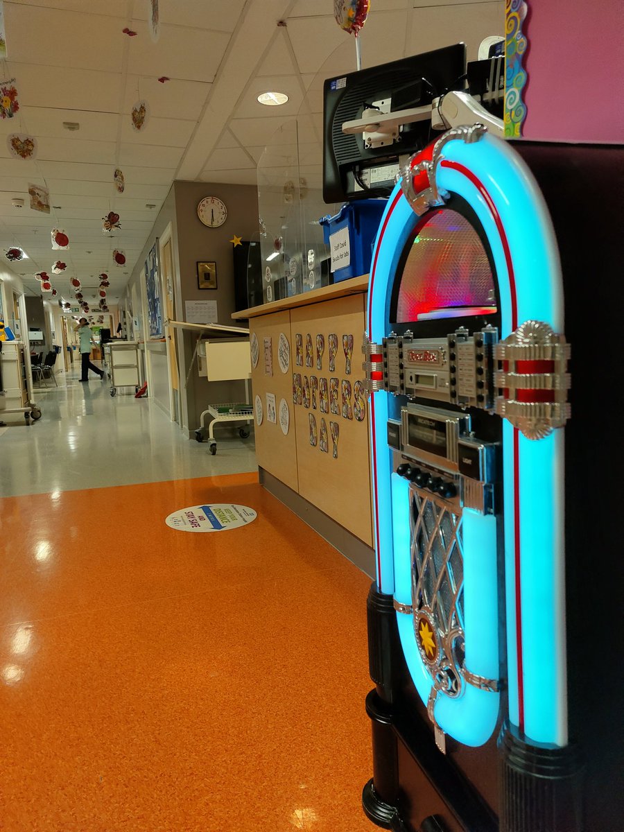 @RMCH_Ward77 is settling down after a fabulous #worldkidneyday2021 evening reviews done and peritoneal dialysis all prescribed. Has anyone got a quid for the Jukebox?@BAPNnephrology #LivingWellWithKidneyDisease