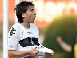 la12_LBO's tweet photo. Leí en otro lado y me pareció interesante hacer con Olimpia, hilo de jugadores que no salieron campeones pero si dejaron un buen recuerdo en el club, empiezo yo Martín Liguera https://t.co/VAjFUJVnUZ