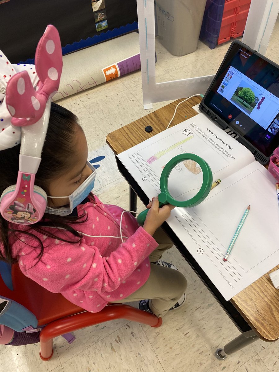 PLE_Panthers's tweet photo. Our PreKinder students are excited about their #losfresnospltw lessons! #pltw #pltwdistancelearning https://t.co/JStBPOBtr7