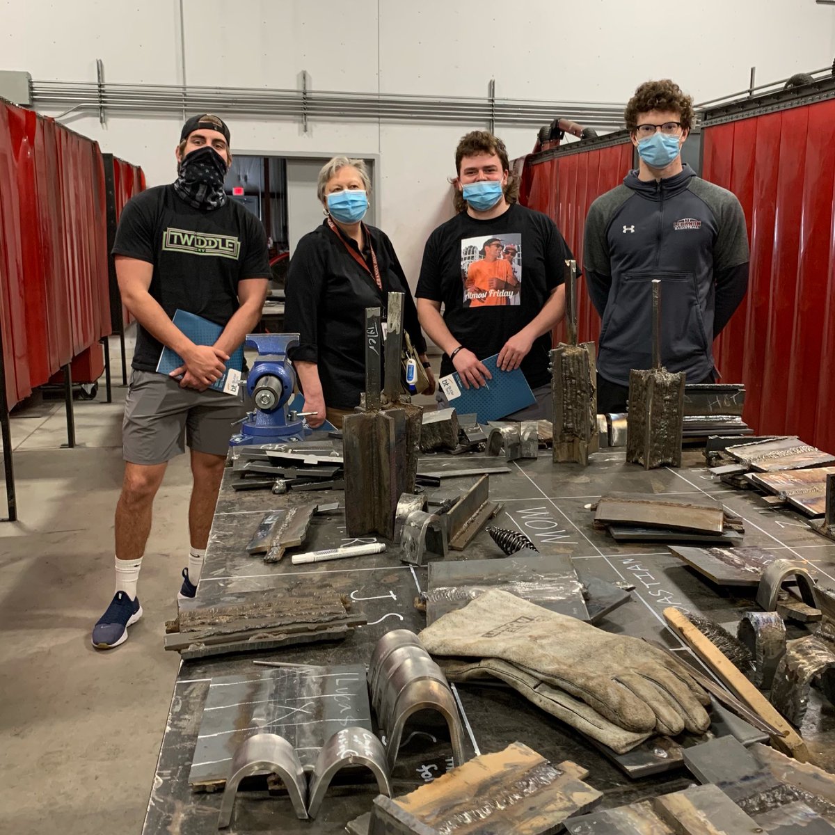 BTAdultEd's tweet photo. Thank you to Lebanon High School, educator Bunny Brooks for bringing her seniors to tour and research their options in our industrial technology and healthcare programs. There is a 🌎 of opportunity in career technology! #TransformingLives https://t.co/v978mjnd2L