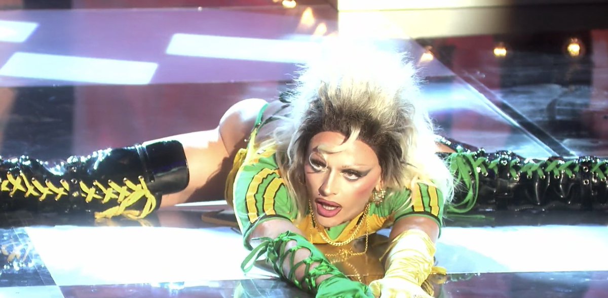 sasheaquaria's tweet photo. bimini went from having to lipsync the first episode, to having 4 wins and being in the final... A LEGEND #dragraceuk https://t.co/F2Ff1h3ibA