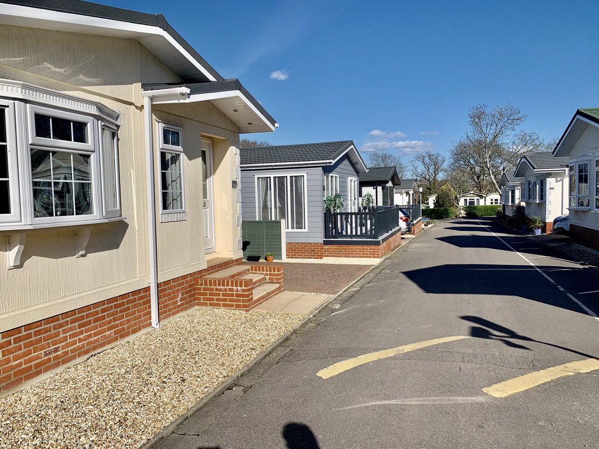 Rightchoicehome's tweet photo. Been busy few months with 9 show homes now sold at Lookout Park, Wareham @prestigePLH @A2bassuredmove https://t.co/i7UXySa8dh