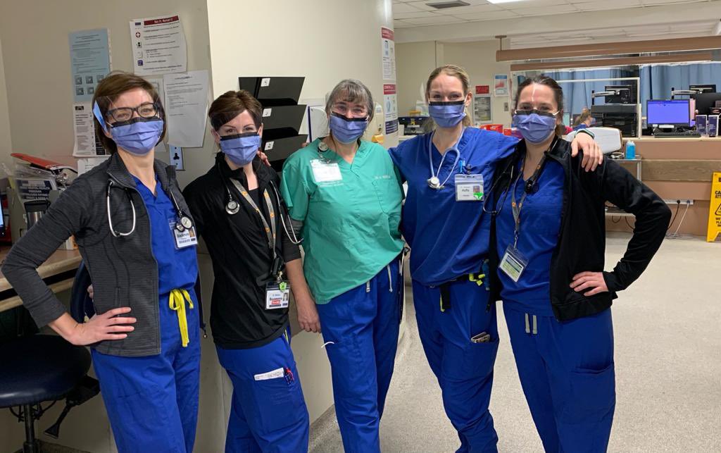 Using this Canadian Women Physicians Day to recognize all the women physicians @Qemerg. A truly supportive group of residents & staff. Photo from recent ‘all woman’ run ED. @HeatherM211 @mellybou11 @kimmvella @CAEP_WomenInEM