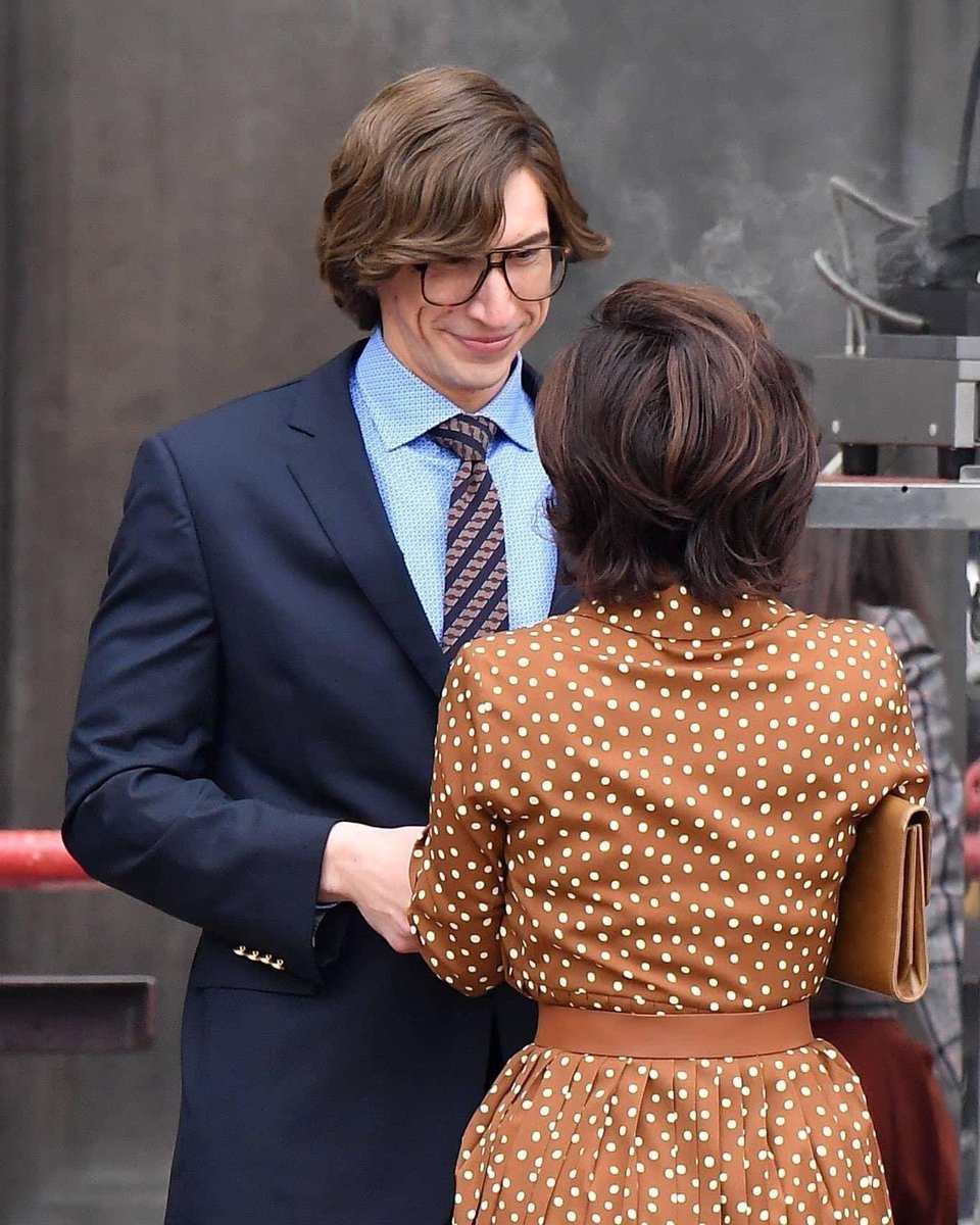 CinefablePod's tweet photo. @ladygaga y #AdamDriver hoy en el set de "House of Gucci" en Milán 🎥 💓 https://t.co/y18qOcG0BY