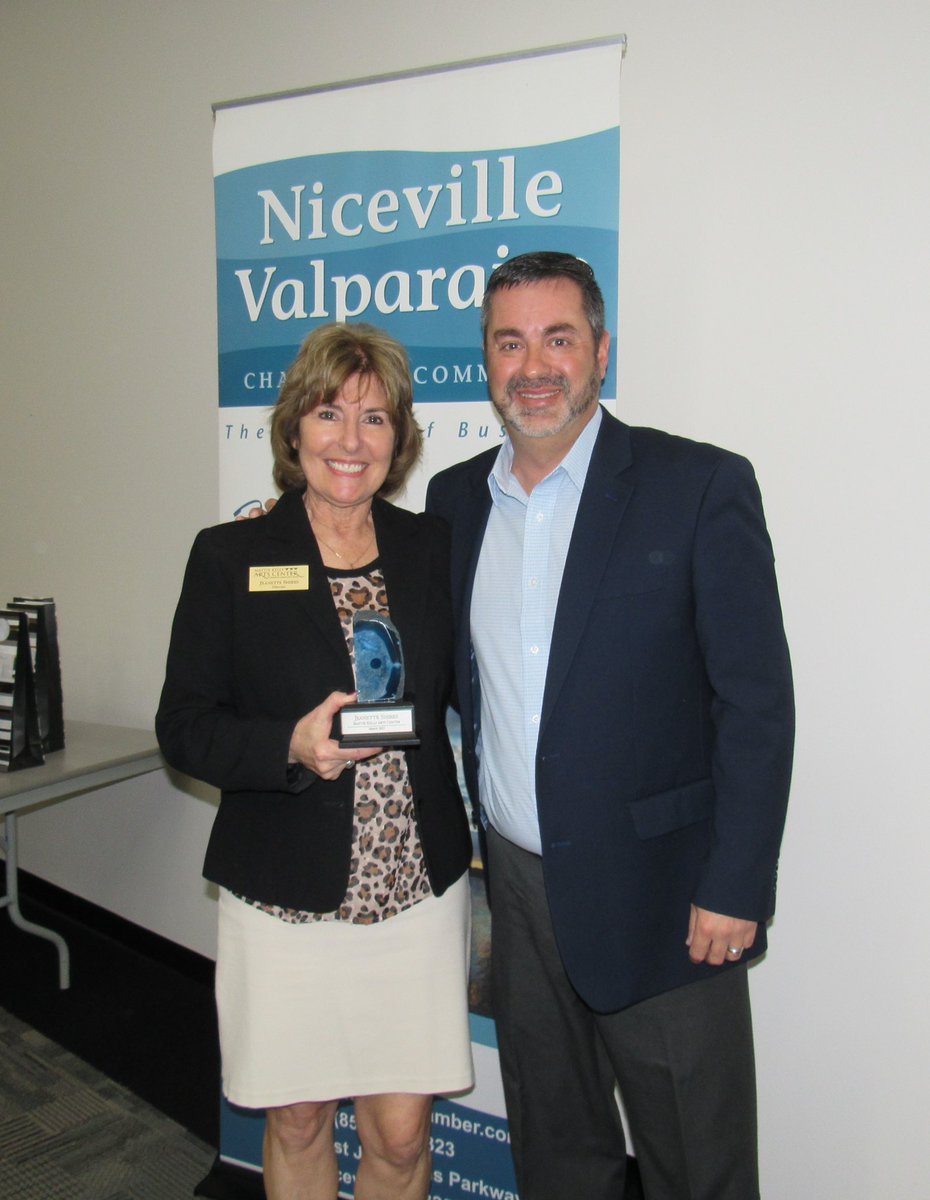 Kudos to our staff for receiving the “You Rock” award from the Niceville Valparaiso Chamber of Commerce!