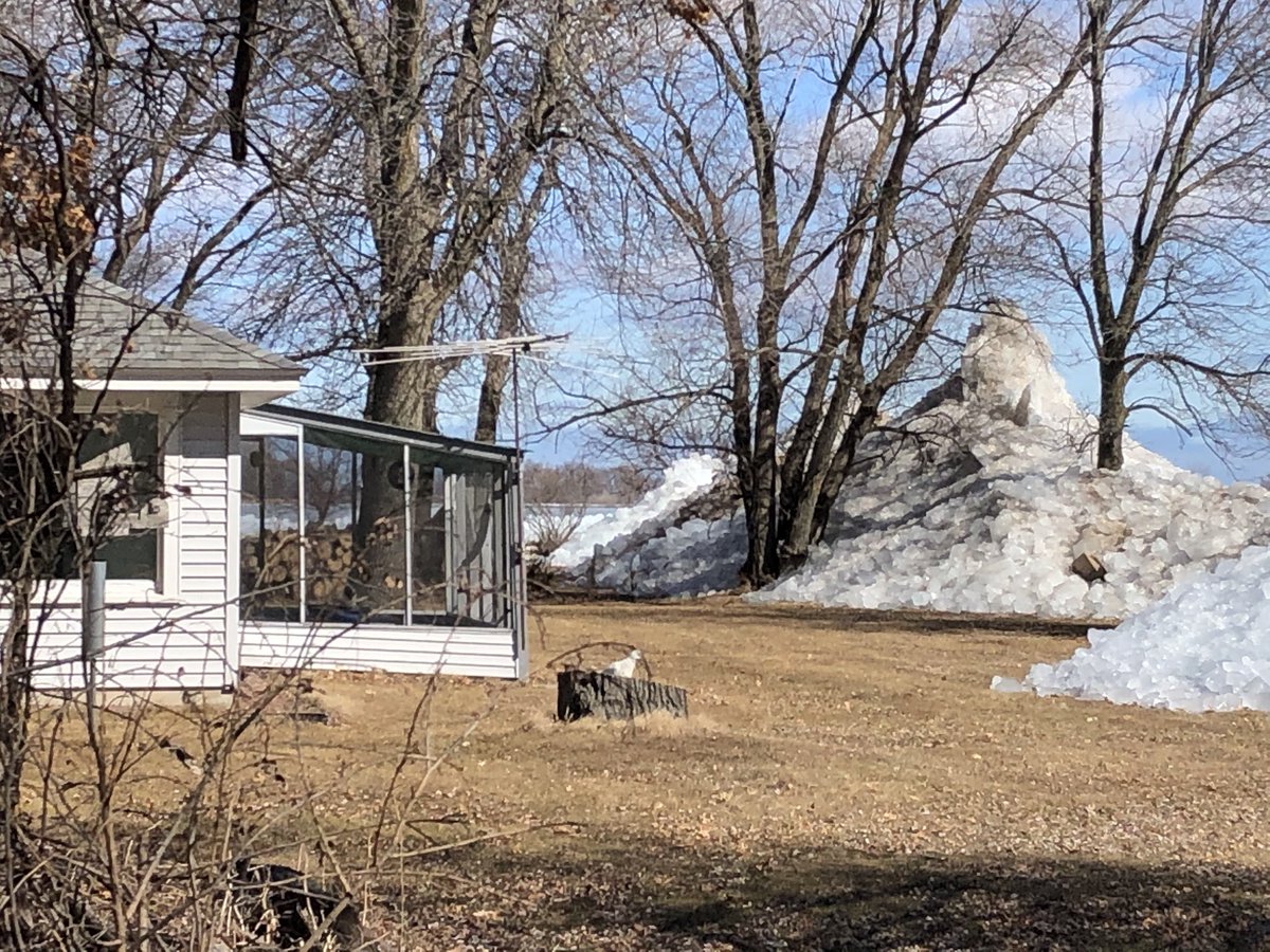 PhilDWx's tweet photo. Check out these ice shoves that moved in early this morning along West Bay Shore Street in Marinette. Some of them were easily 20 feet high with most 10 to 15 feet high. Thankfully they caused very little if any damage aside from displaced riprap. #wiwx #iceshoves https://t.co/8D8UDB87Gt
