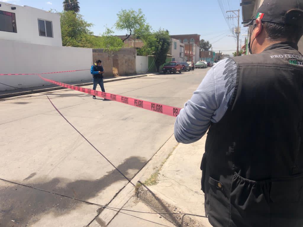 MunicipioSGS's tweet photo. #Destacada || @PC_Soledad Se atiende incendio en la Colonia 21 de Marzo.  Nota: https://t.co/giBSIBnTho https://t.co/k1GbFZBmfc