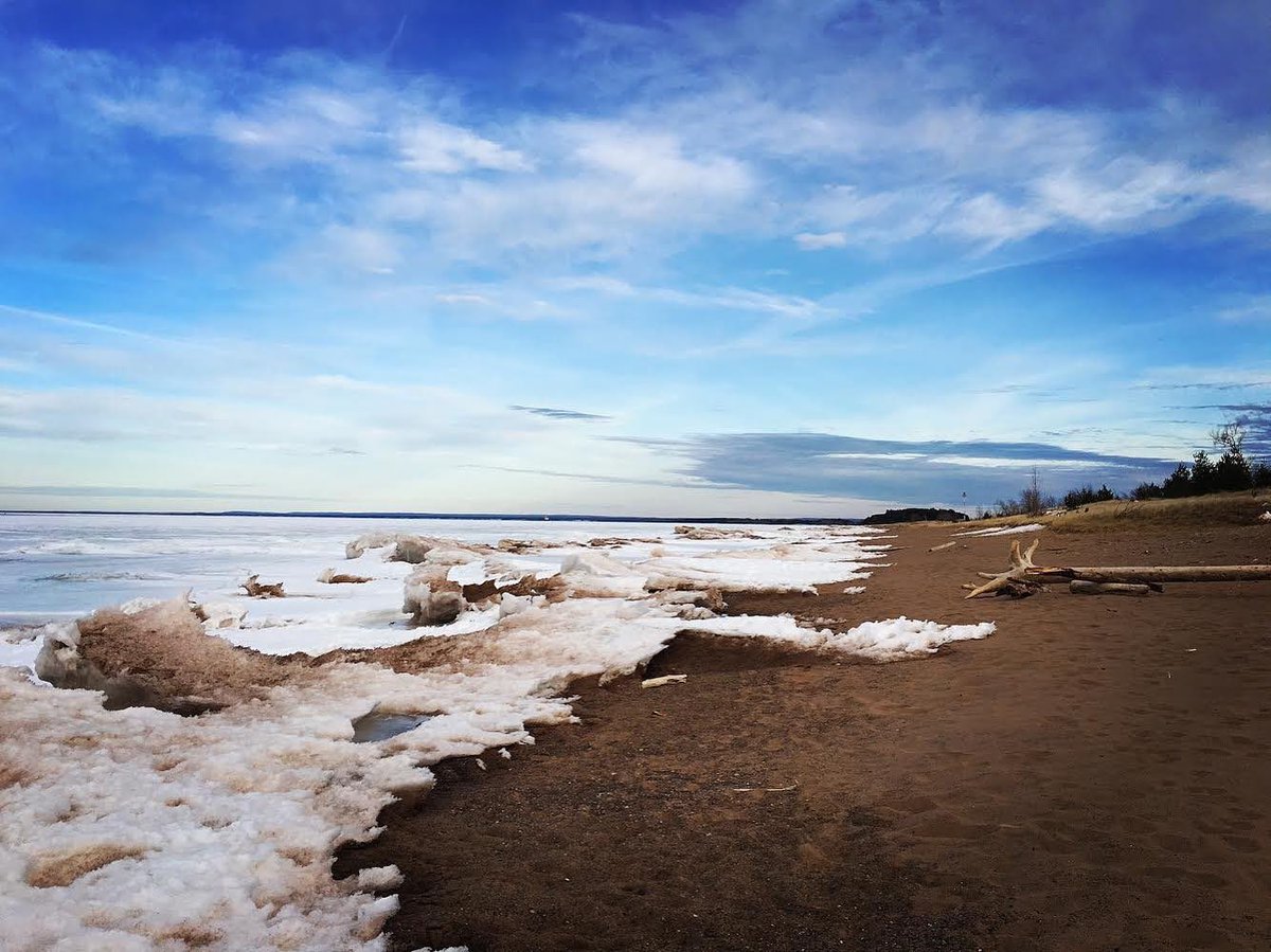 visitduluth's tweet photo. March on Park Point ☀️ #AuthenticDuluth #OnlyinMN Photo by @FrostRiver1910 https://t.co/X82PrmtW18