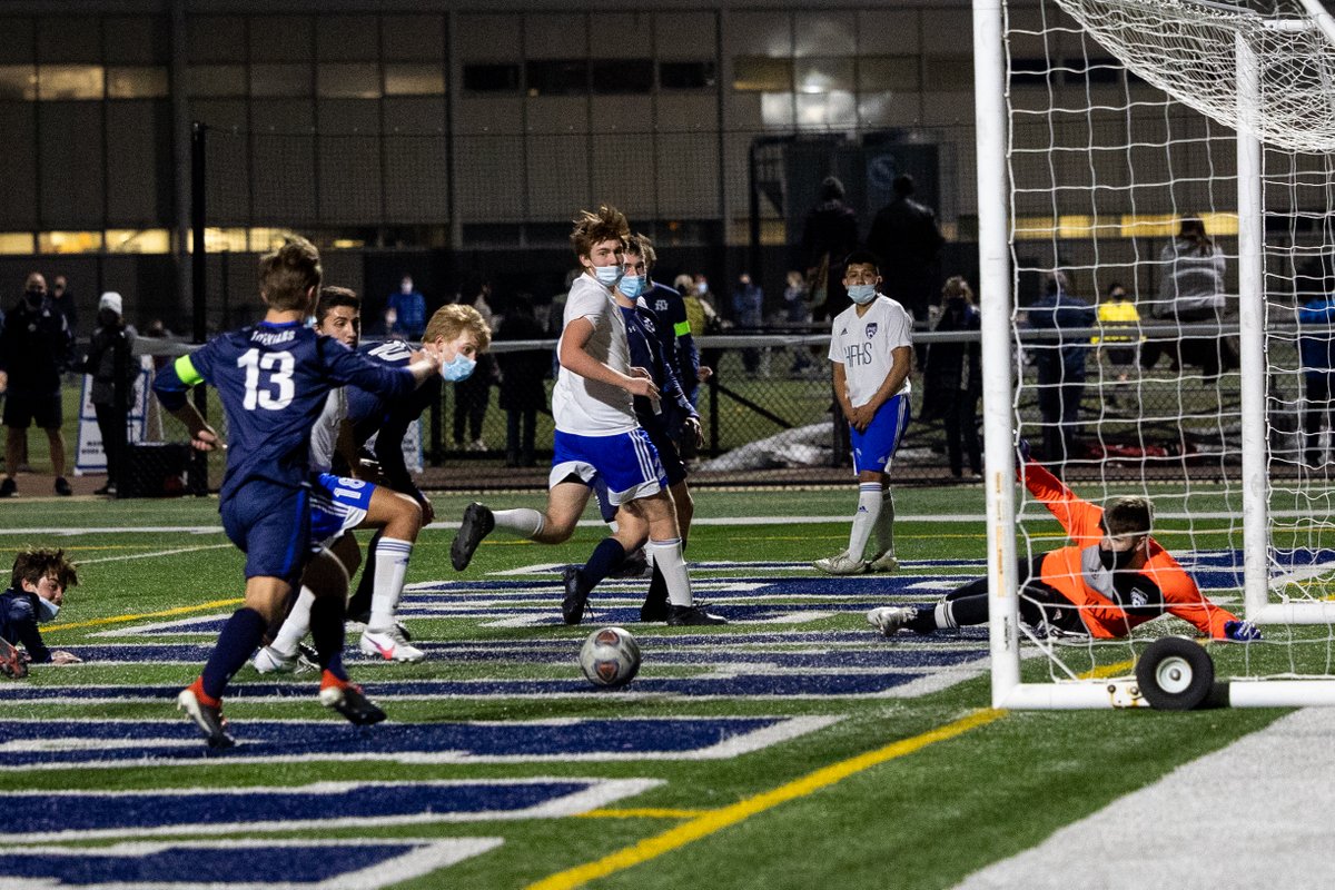 ntbs_official's tweet photo. 🚨 GAME DAY ⚽️
.@NTBVS 🆚 .@Maine_West 
⏱ 7pm
🏟 1755 S Wolf Rd (Des Plaines)
📰 First Away Game of the Season

#GoTrevs #COYT #EveryMomentMatters

@AthleticsNTHS @NewTrier203 @NTStrength @ntboosterclub @NewTriersFinest @NTHSActivities @NTGS_giddyup https://t.co/ha0att6P2Y