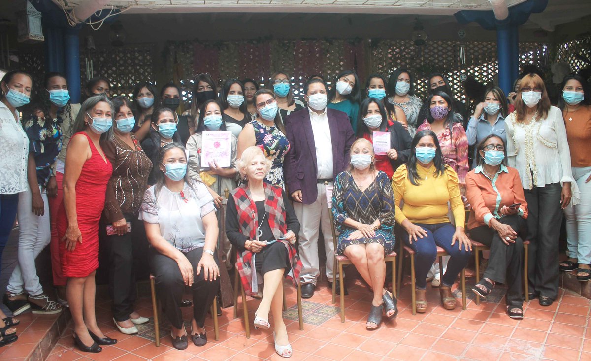 OmiColina's tweet photo. .:Alcaldía Bolivariana del Municipio Colina:.: Reconocidas diez mujeres colinenses con la Orden M... https://t.co/f9WWeh27NM https://t.co/dvHR41h5Ss