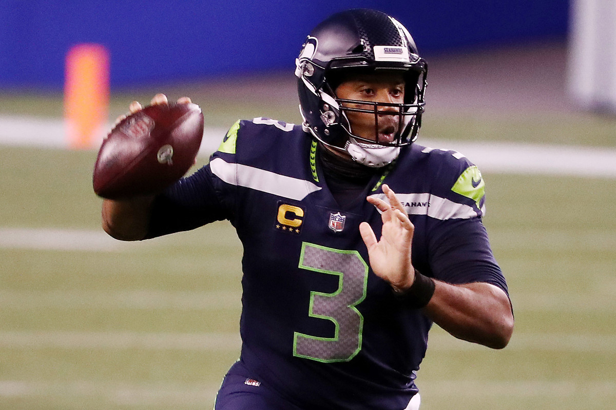 Russell Wilson trade rumors 'picking up steam' amid icy staredown