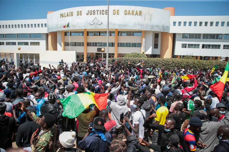 YourAnonA's tweet photo. #Senegal: Impunity for Macky Sall’s regime must end.

#FreeSenegal 
#EndImpunity

📂https://t.co/8MQ3gOCwMz https://t.co/bKSkmGhFgg