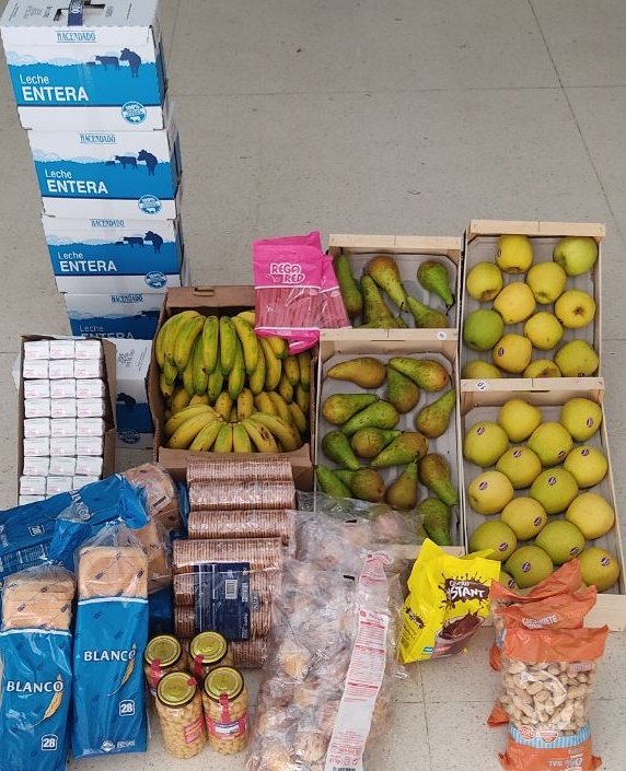 titomartin67's tweet photo. @SolidariaSomos Entre 7 hicimos una compra el 3 de marzo porque no podíamos vivir la desgracia como observadores. Hoy hicimos la red más grande, tan grande que ha quedado un ilusionante fondo de maniobra. Seguir en la lucha no es una opción. Todes somes @SolidariaSomos
#SumateALaRed https://t.co/35eZwNB7BZ