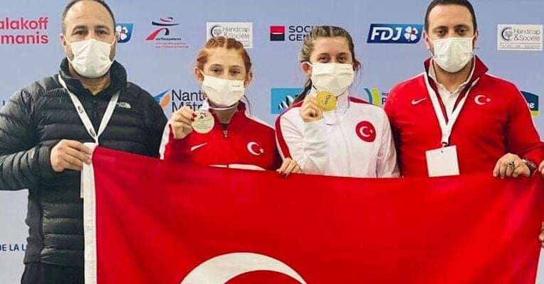 AKPartiMarmara3's tweet photo. Uluslararası Zihinsel Engelliler Avrupa Salon Atletizm Şampiyonası'nda ülkemize altın madalya kazandıran Fatma Damla Altın'ı ve gümüş madalya kazandıran Muhsine Gezer'i tebrik ediyorum. 👏🥇🥈 https://t.co/NIYnawCYOe