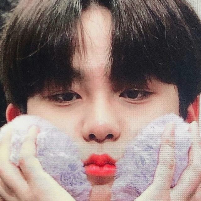 catboyjong's tweet photo. hi besties i’m still not gonna be using this acc BUT i did make a doll account for jongho where i’m gonna post on there so if anyone’s interested the @ is @dollcjhs !! ok goodbye again 😚 https://t.co/O2tAqT0vIz