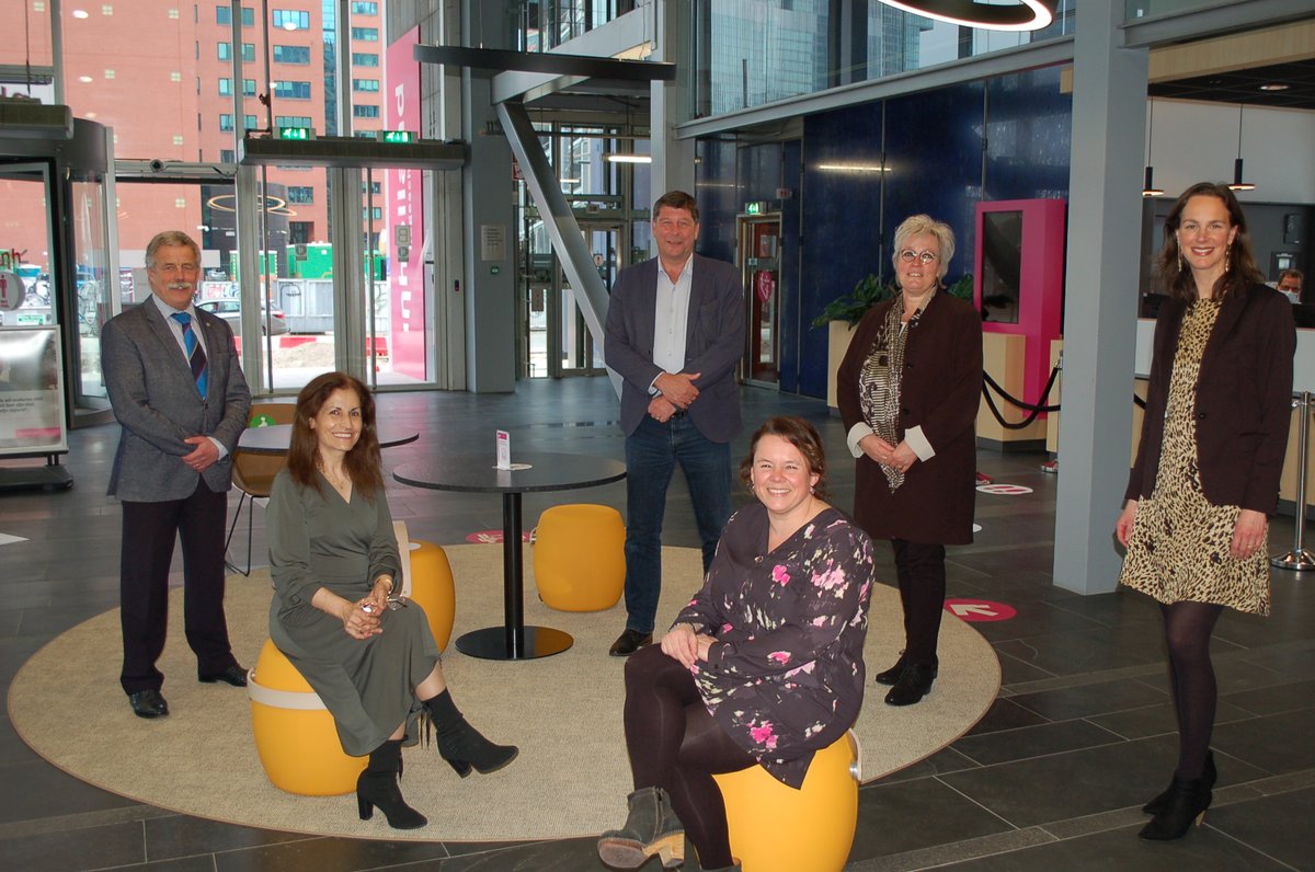 Goed nieuws over ons project in Rotterdam, Wereldhavendagen Academy! Afgelopen week is de samenwerking met Inholland Rotterdam verlengd en is ook Albeda weer aan boord gestapt. Benieuwd naar het verhaal erachter? Lees meer op: wereldhavendagen.nl/inholland-rott…