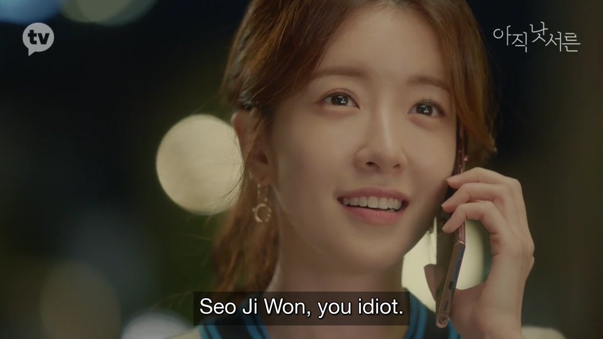 namjhyuns's tweet photo. Ji-won ain't anxious because he didn't call. Ji-won is anxious because she's already falling for Seung-yoo and she doesn't know if he feels the same.
#HowToBeThirty #JungInSun #KangMinHyuk #NotYetThirty #HowToBeThirtyEp5 https://t.co/iLUIDIjm1n