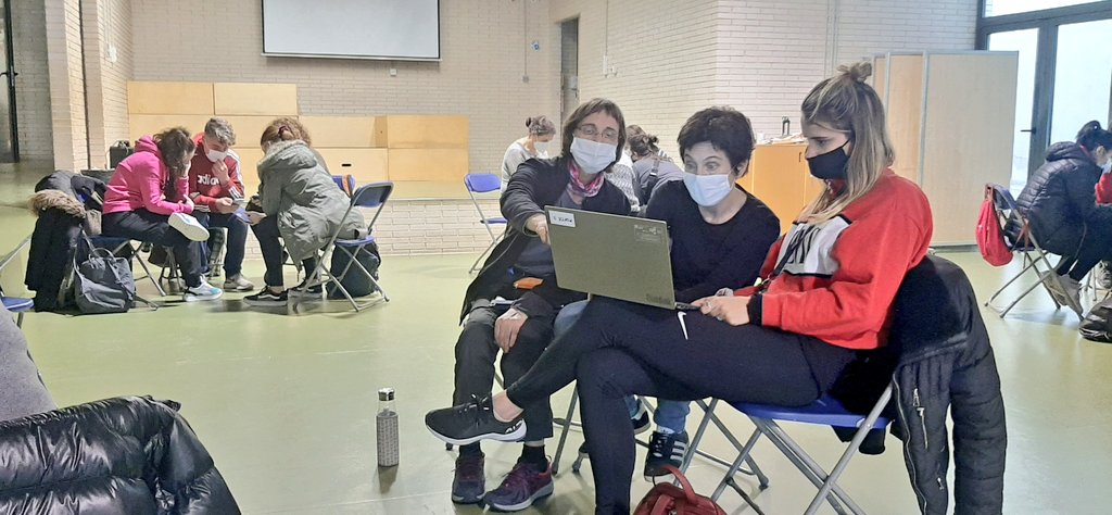 🙋🏽‍♂️🙋🏿‍♀️Benvinguda, benvingut, com estàs? 

📑El #PLADACOLLIDA del centre desenvolupa un dels pilars del nostre projecte: volem ser (som) una escola ACOLLIDORA.

Seguim treballant per concretar i valorar accions que ens defineixen com una escola acollidora.