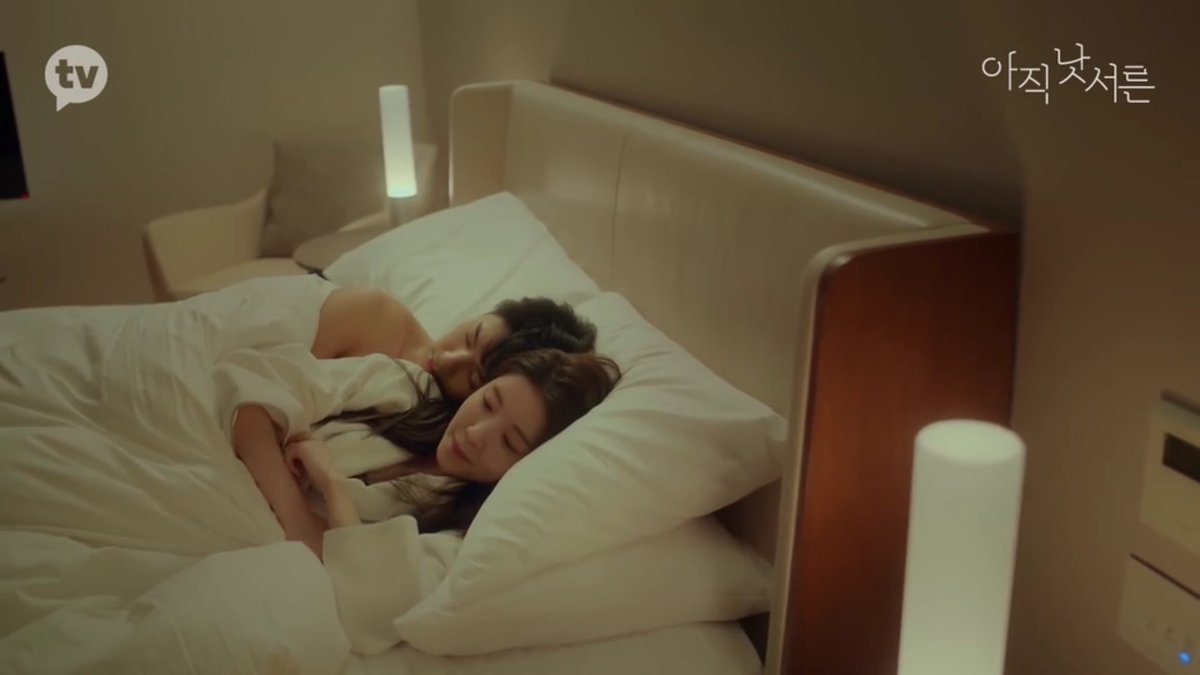 namjhyuns's tweet photo. #HowToBeThirtyEp5: Ji-won and Seung-yoo's connection is so strong that their relationship moves at the speed of light but it sees he has some unresolved issues of his own. Meanwhile, Joon-young might not be winning Ran-joo's heart but he sure won over her friends! https://t.co/EbngXoQQsR