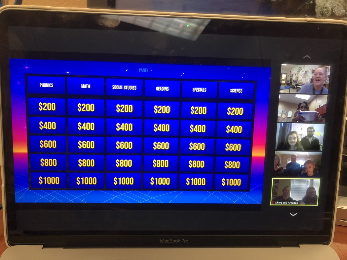 cedrjohnson's tweet photo. #areyousmarterthanour4thgraders  #ceproud  #cestingrays https://t.co/Ey1SNNPrxn