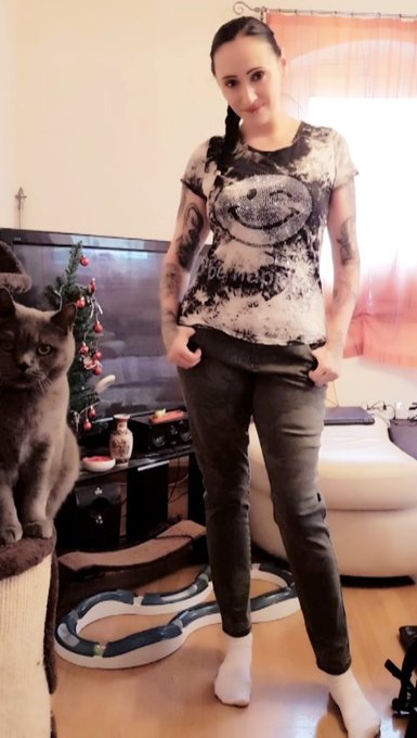 Hier mal ein Schnappschuss von mir von ganzem da sich viele immer beschweren das mann mich auf fast keinem<a href="/tag/bonitadesax"class="tags"><span>#bonitadesax</span></a>