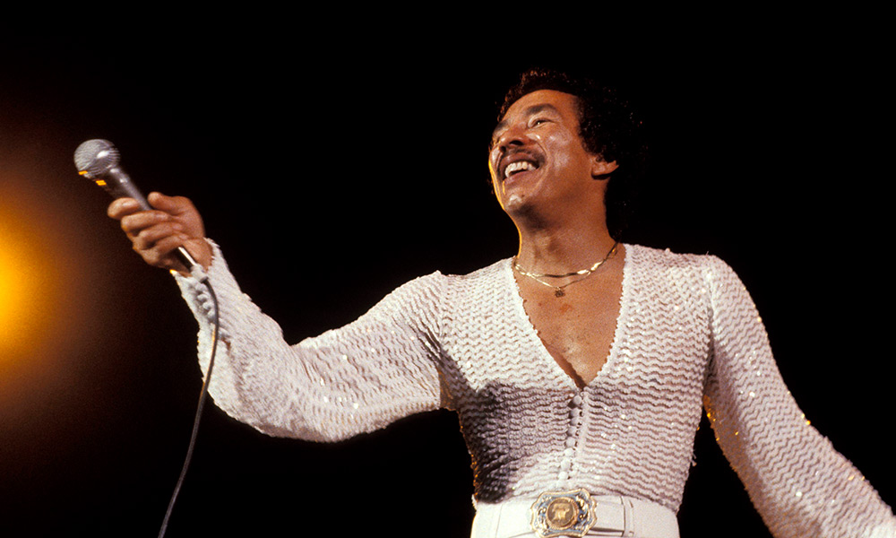 Smokey Robinson On Twitter What S Your Favorite Smokey Robinson Lyric To Sing Out Loud